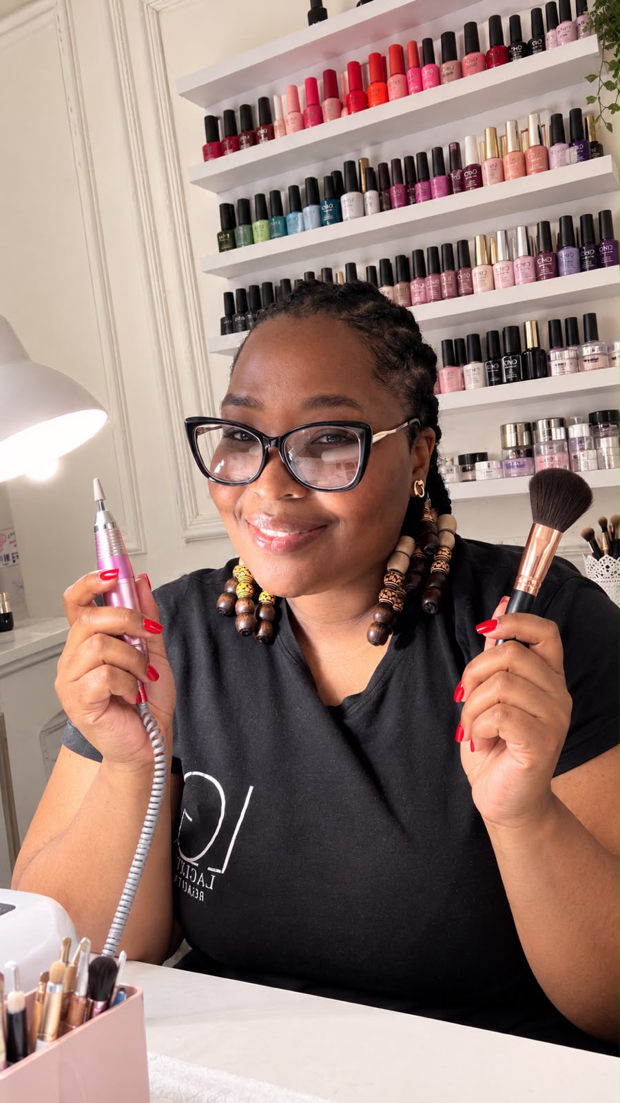 Selaelo Pohotona – LaGlitz Beauty